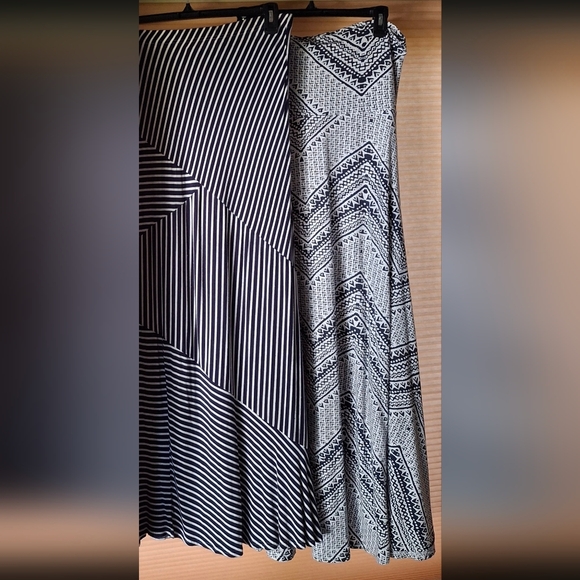 Two XL blue and white maxi skirts - Picture 2 of 6